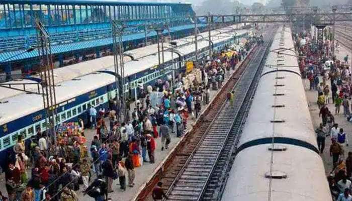 Indian Railways: ரயில் டிக்கெட் முக்கிய அப்டேட்.. புதிய வசதி.. குஷியில் பயணிகள்!!