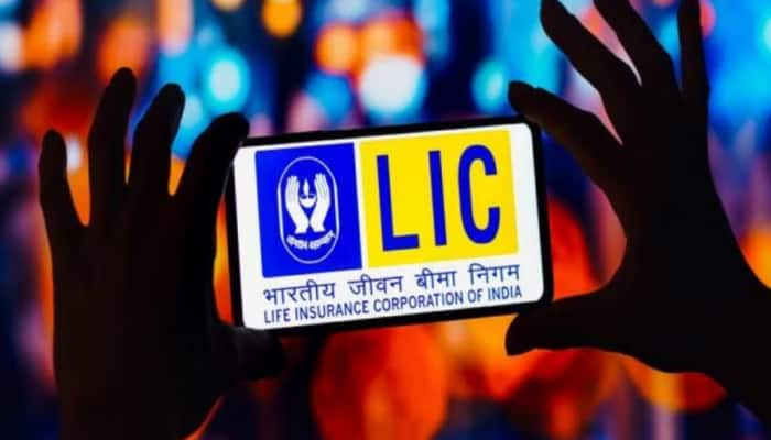 LIC: இந்த திட்டத்தில் 5.5 லட்சம் டெபாசிட் செய்தால்... உங்கள் வாழ்நாள் முழுவதும் கவலையே இல்லை!