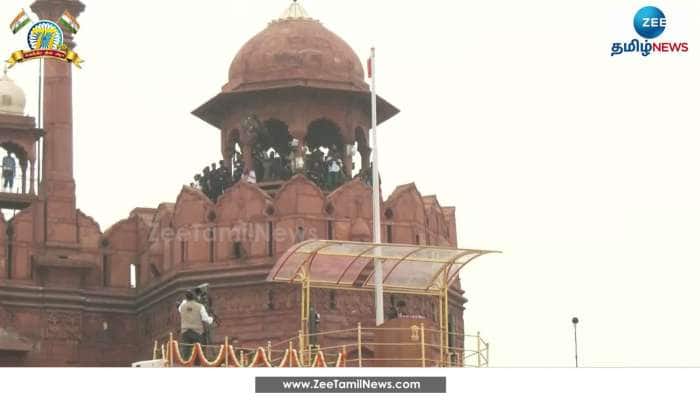 PM Modi Hoisted Flag at Red Fort for 10th Time