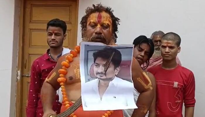 சாமியாரா? ரவுடி கூட்ட தலைவனா? உதயநிதி தலைக்கு ரூ.10 கோடி சன்மானம் அறிவித்த சாமியார்!