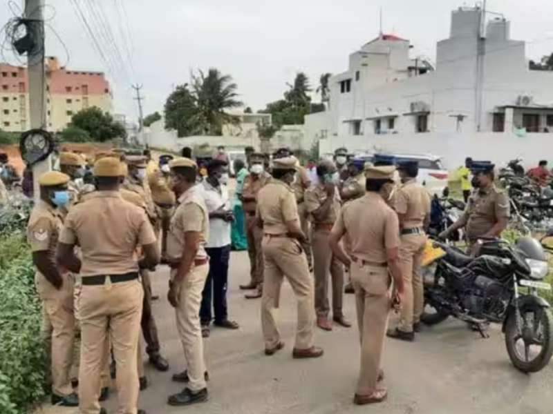 தமிழகத்தில் தொடரும் லஞ்ச ஒழிப்புத்துறை சோதனை! இந்த முறை அதிமுக முன்னாள் எம்எல்ஏ!