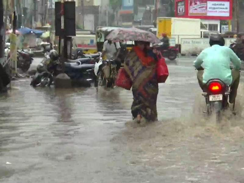 ஒரு நாள் மழைக்கே தத்தளிக்கும் மதுரை! உரிய நடவடிக்கை எடுக்கப்படுமா?