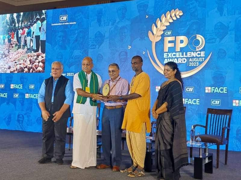 வெள்ளியங்கிரி FPO-க்கு தேசிய விருது வழங்கி கெளரவிப்பு..! சத்குரு வாழ்த்து