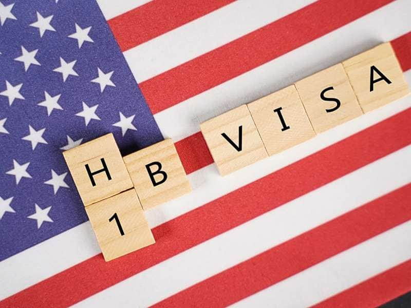 H1B விசா விதிகளில்  அதிரடி மாற்றம்... இந்தியர்களுக்கு பலனளிக்குமா..!! title=