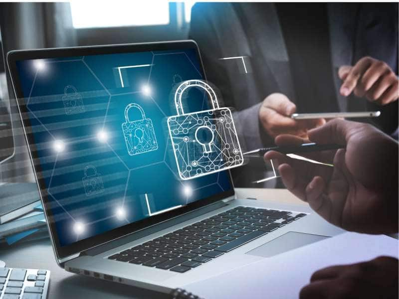 Cyber Insurance: இணைய மோசடியில் இருந்து உங்கள் பணத்தை பாதுக்காக்கும் ‘சைபர் காப்பீடு’..!