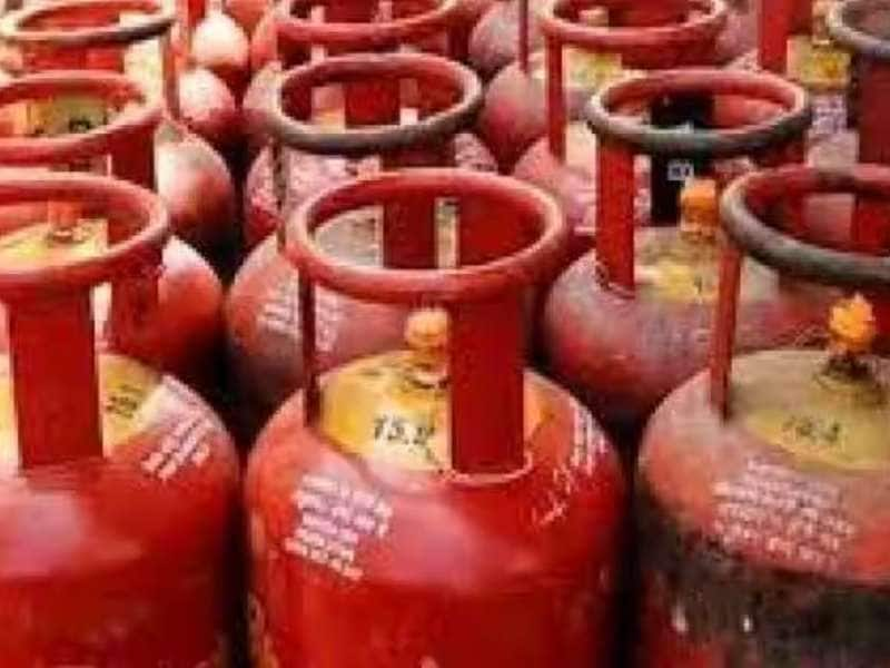 LPG Cylinder Price: குட் நியூஸ்!! குறைந்தது எல்பிஜி சிலிண்டர் விலை.... இன்று முதல் புதிய விலை