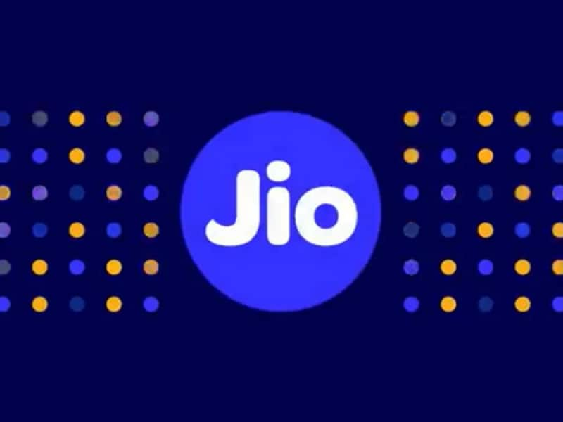 Jio Recharge: இன்டர்நெட் வேண்டாம்! கால் மட்டும் பேசணுமா? ஜியோவின் அசத்தல் திட்டம்!