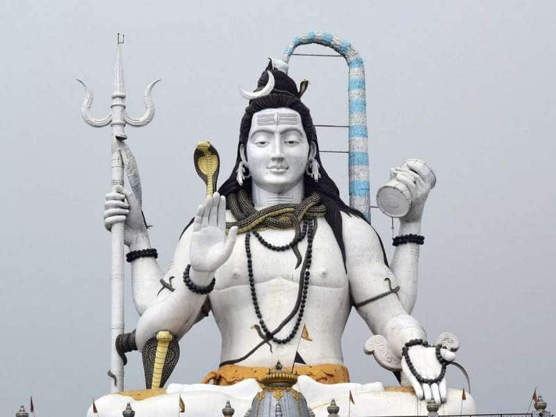 Mahashivratri 2024: மஹாசிவராத்திரி அன்று இந்த 5 பொருட்களை தானம் செய்யுங்கள்!  title=