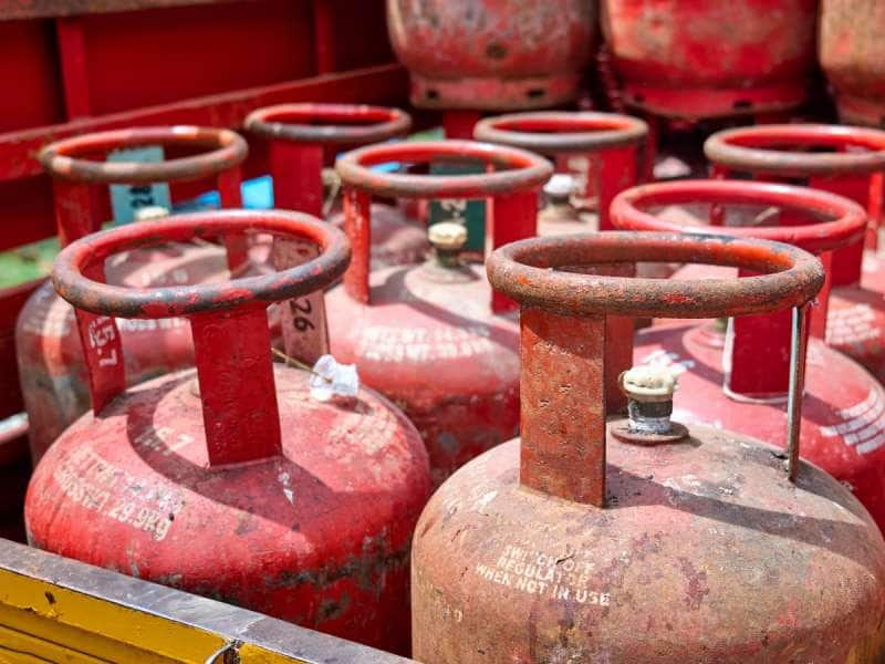 இலவச LPG சிலிண்டர்... ஹோலி பண்டிகையை ஒட்டி இந்த மாநில மக்களுக்கு கிடைத்துள்ள பரிசு! title=