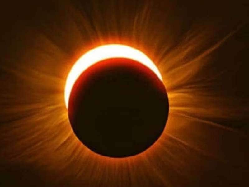 ஏப்ரல் 8 சூரிய கிரகணம்.. இந்த ராசிகளுக்கு பண வரவு, தொழில் பெருக ஆம்பிக்கும்