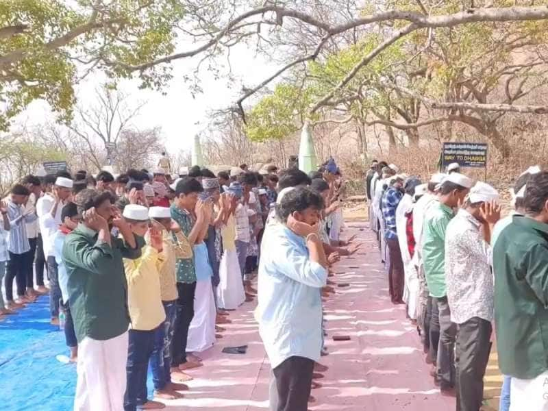 திருப்பரங்குன்றம் மலையில் நடைபெற்ற ரம்ஜான் சிறப்பு தொழுகை..!!