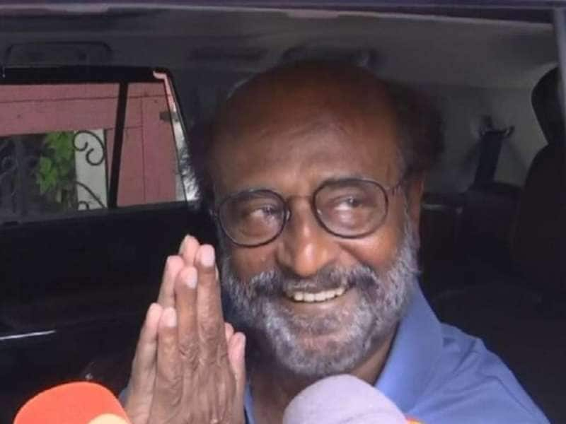 Rajinikanth : மோடி குறித்த கேள்விக்கு பதிலளிக்க மறுத்த ரஜினி! கையெடுத்து கும்பிட்டார்.. title=