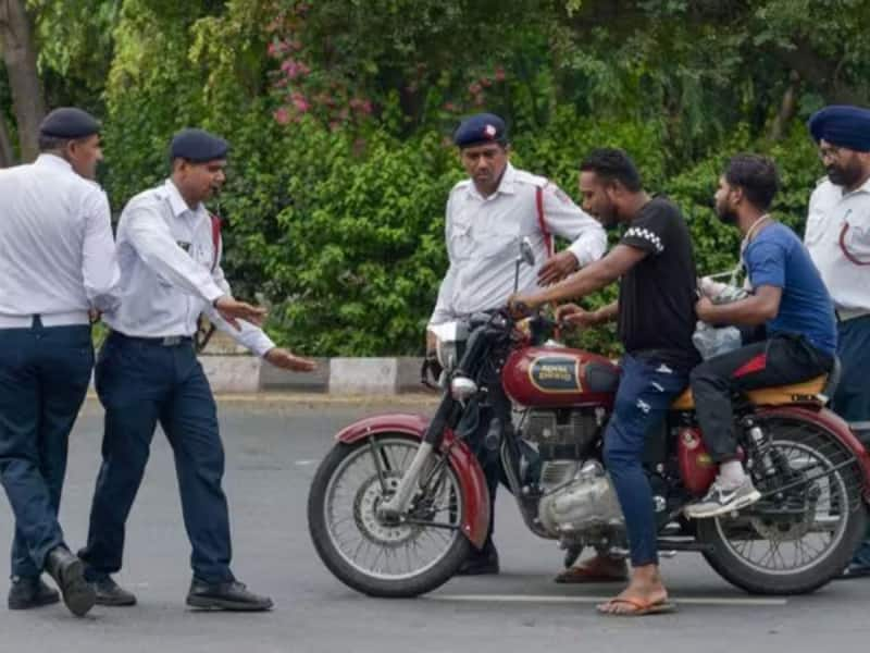 உங்கள் பைக்கின் RC விரைவில் முடிவடைகிறதா... மீண்டும் புதுபிப்பது எப்படி? - முழு விவரம் இதோ