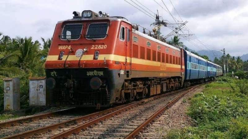 Indian Railways: ரயில் பயணிகள் அனைவரும் தெரிந்து கொள்ள வேண்டிய சில முக்கிய விதிகள்