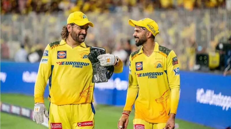 IPL: கேப்டன்ஸியை கையில் கொடுக்கும் போது தோனி என்ன சொன்னார்...? ருதுராஜ் சொன்ன சீக்ரெட்