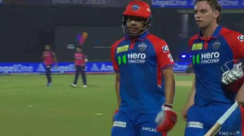DC vs RR : கெத்து காட்டிய அக்சர் படேல், கோட்டைவிட்ட கருண்... ஆர்ஆர், டிசி மேட்ச் சுவாரஸ்யம்