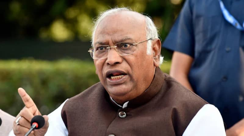 பகல்காம் சம்பவம்: &#039;மோடிக்கு 3 நாட்கள் முன் தகவல் வந்ததா?&#039; - கார்கே பகீர் கேள்விகள்!
